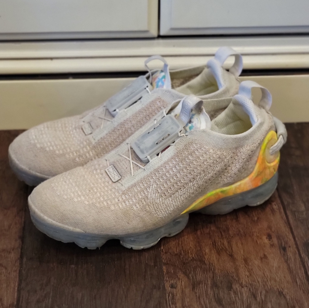 Nike Air Vapormax 2020 Flyknit size 5Y